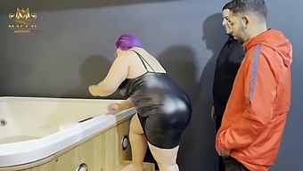 This Is One Of The Most Thrilling Instances Of Simultaneous Male Intercourse You'Ll Ever Witness