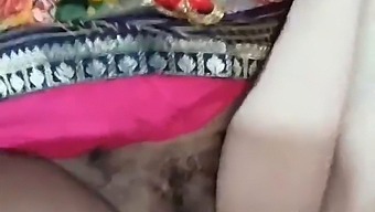 Desi Wife From Indian Village Engages In Outdoor Voyeuristic Activities